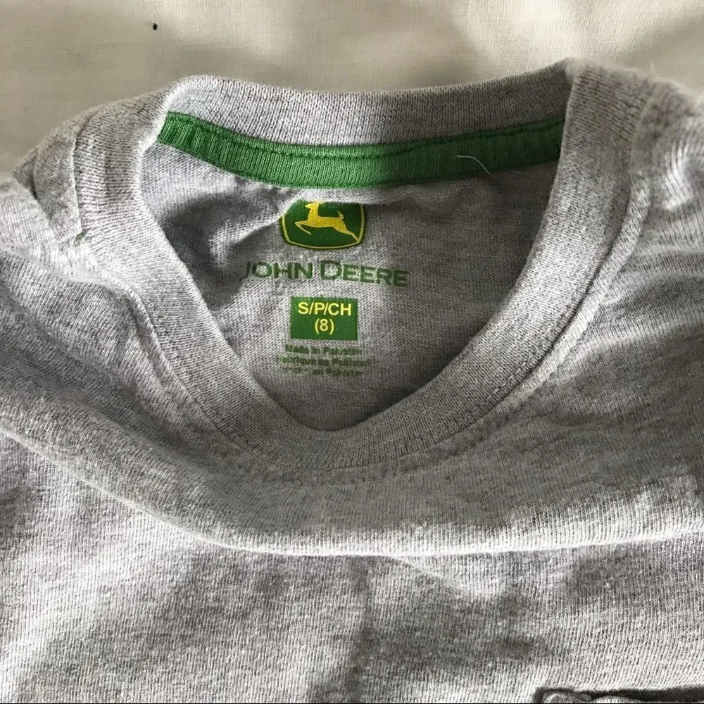 John Deere boys long sleeve T-shirt size 8